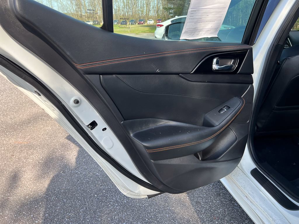 Used 2022 Nissan Maxima SR w/ Sport Mat Group image 25