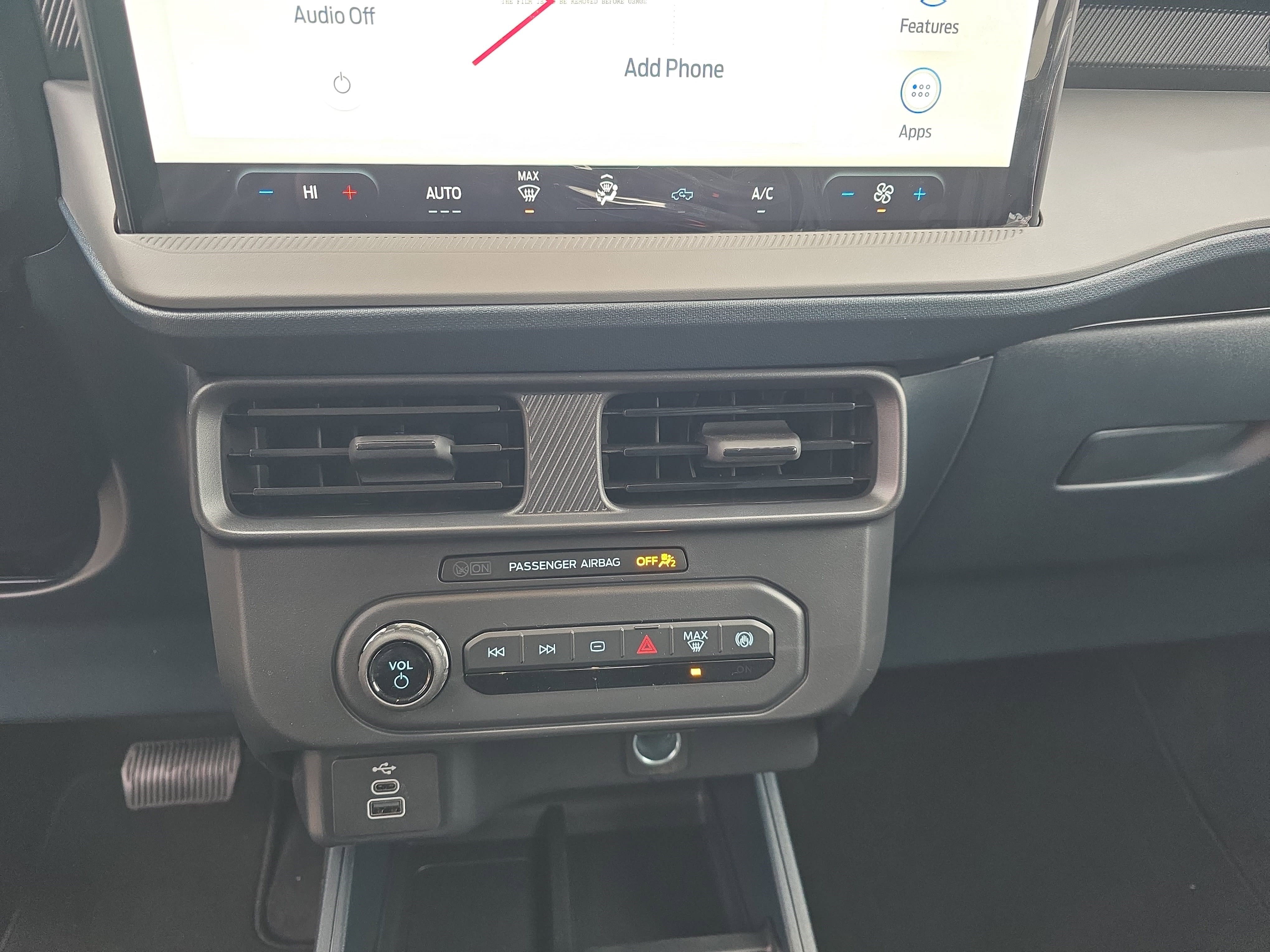 New 2025 Ford Maverick XL w/ Equipment Group 102A image 23