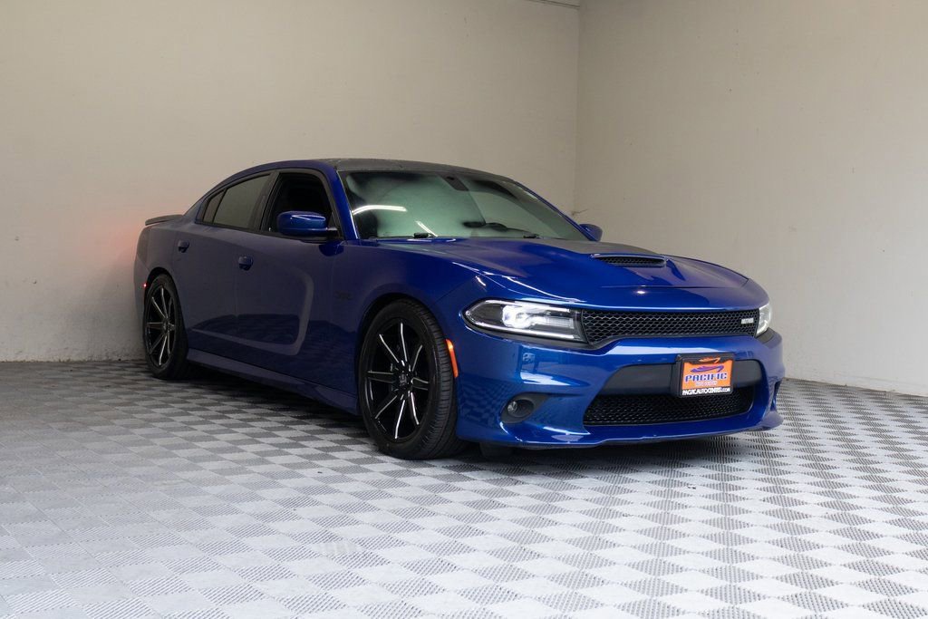 Used 2018 Dodge Charger R/T image 6