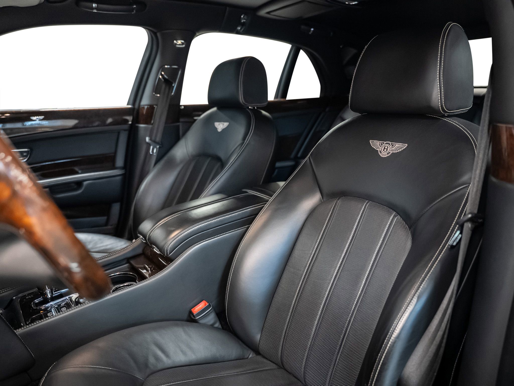 Used 2012 Bentley Mulsanne image 31