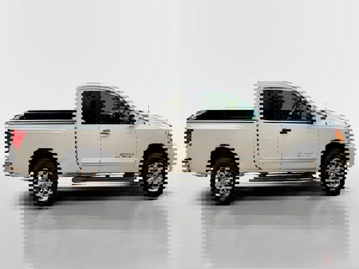 Used 2014 Nissan Titan SV w/ SV Value Truck Package image 6