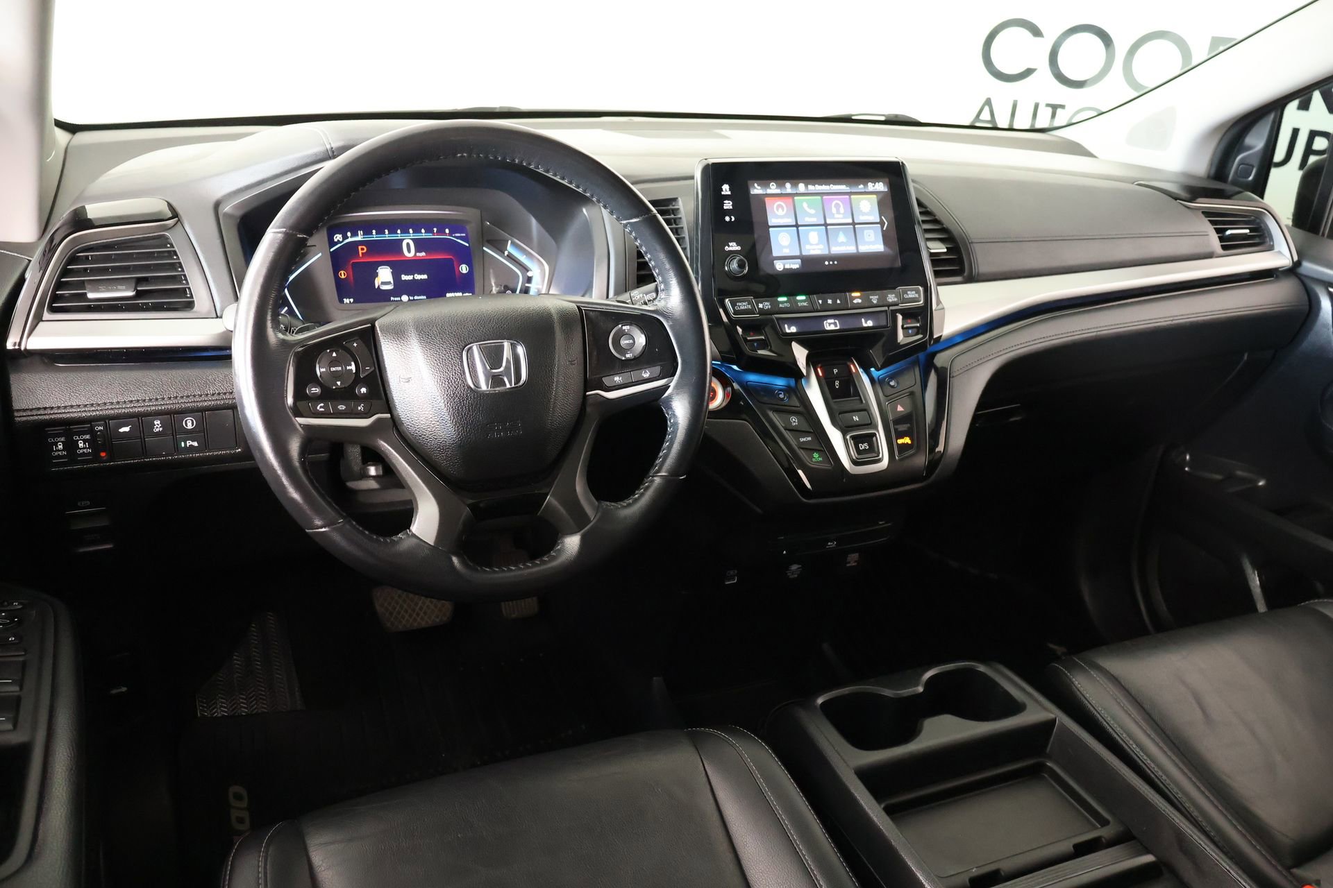 Used 2021 Honda Odyssey Touring image 2