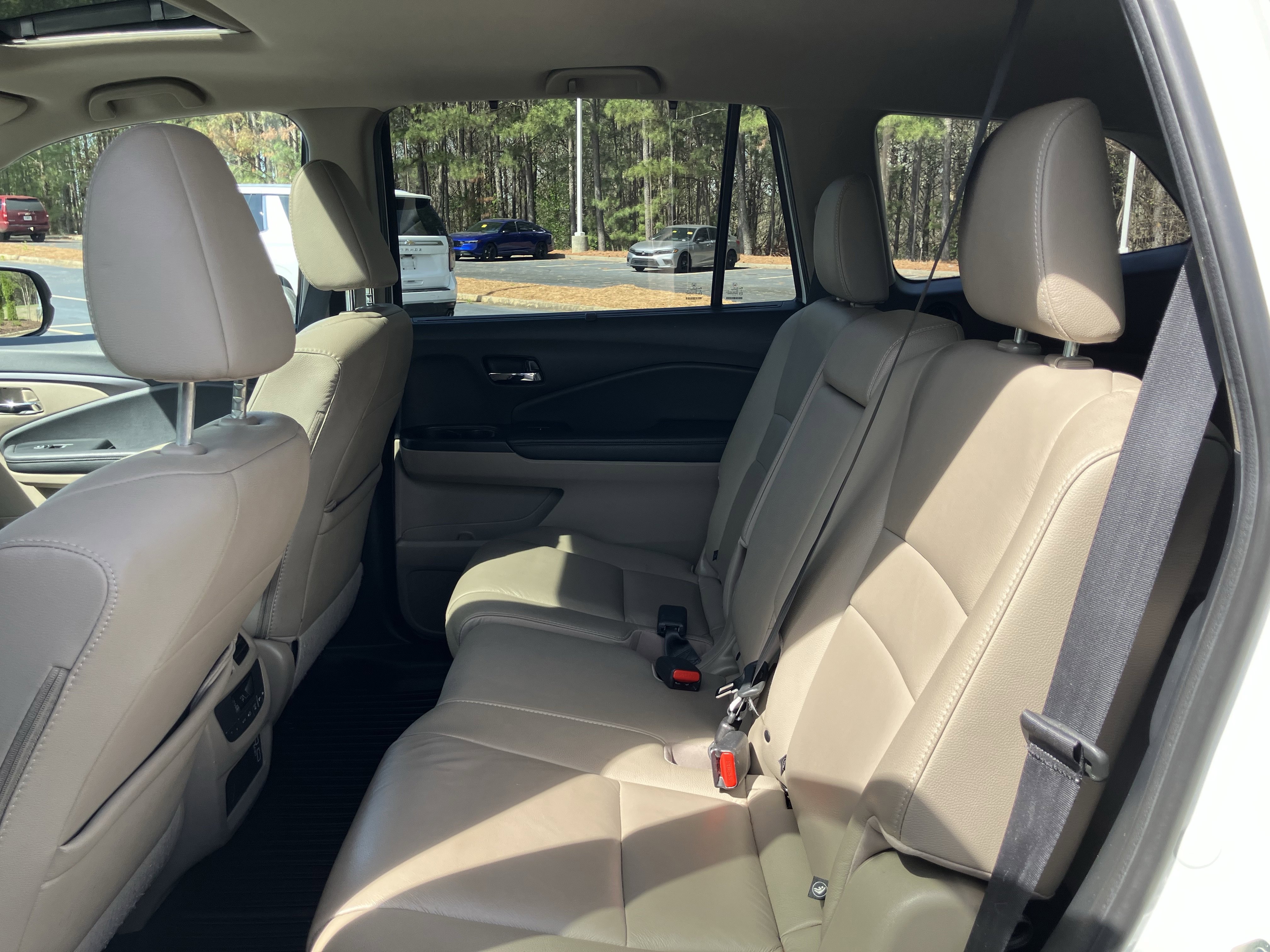 Used 2022 Honda Pilot EX-L image 34