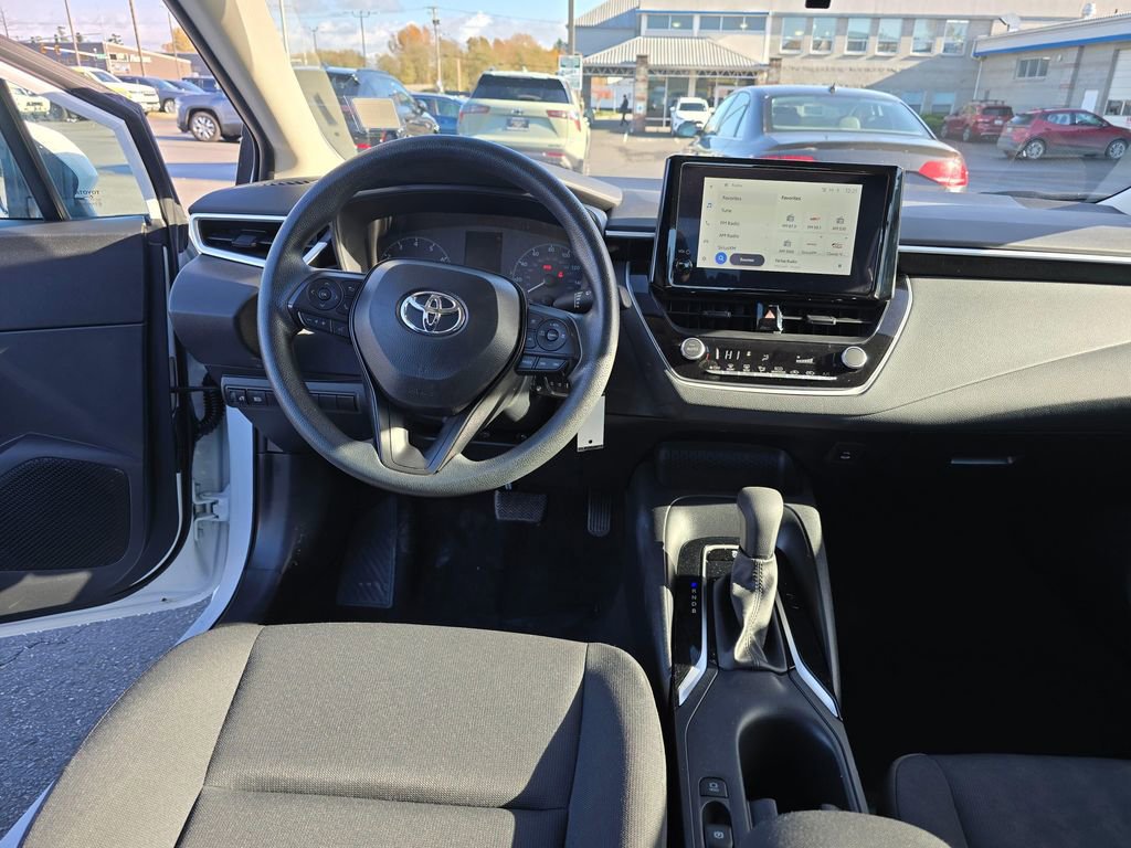 Used 2024 Toyota Corolla LE FWD image 14