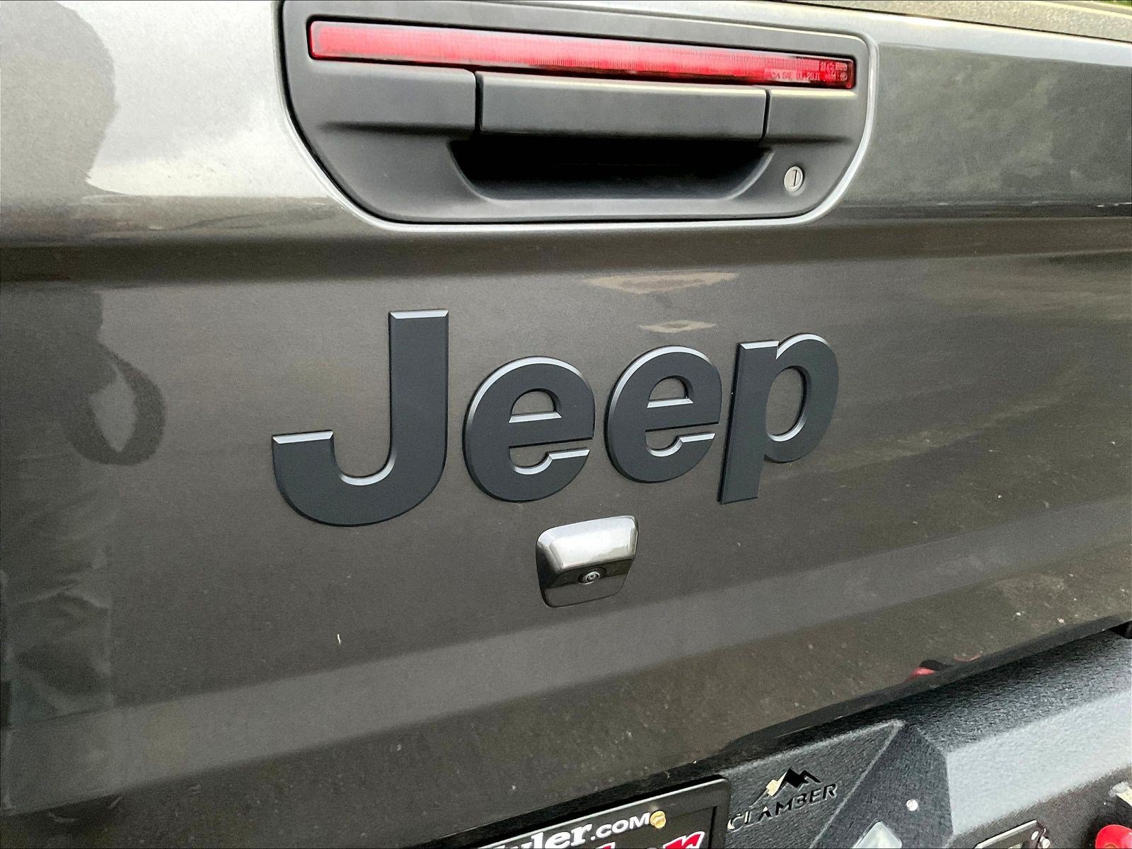 Used 2023 Jeep Gladiator Sport AWD/4WD image 24