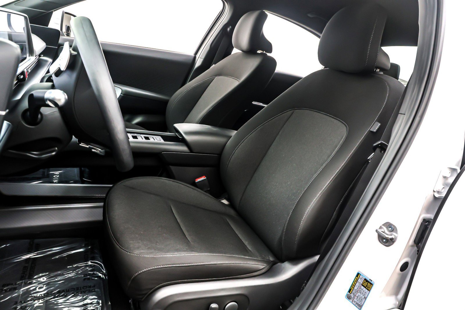 Used 2025 Hyundai Ioniq 6 SE image 17