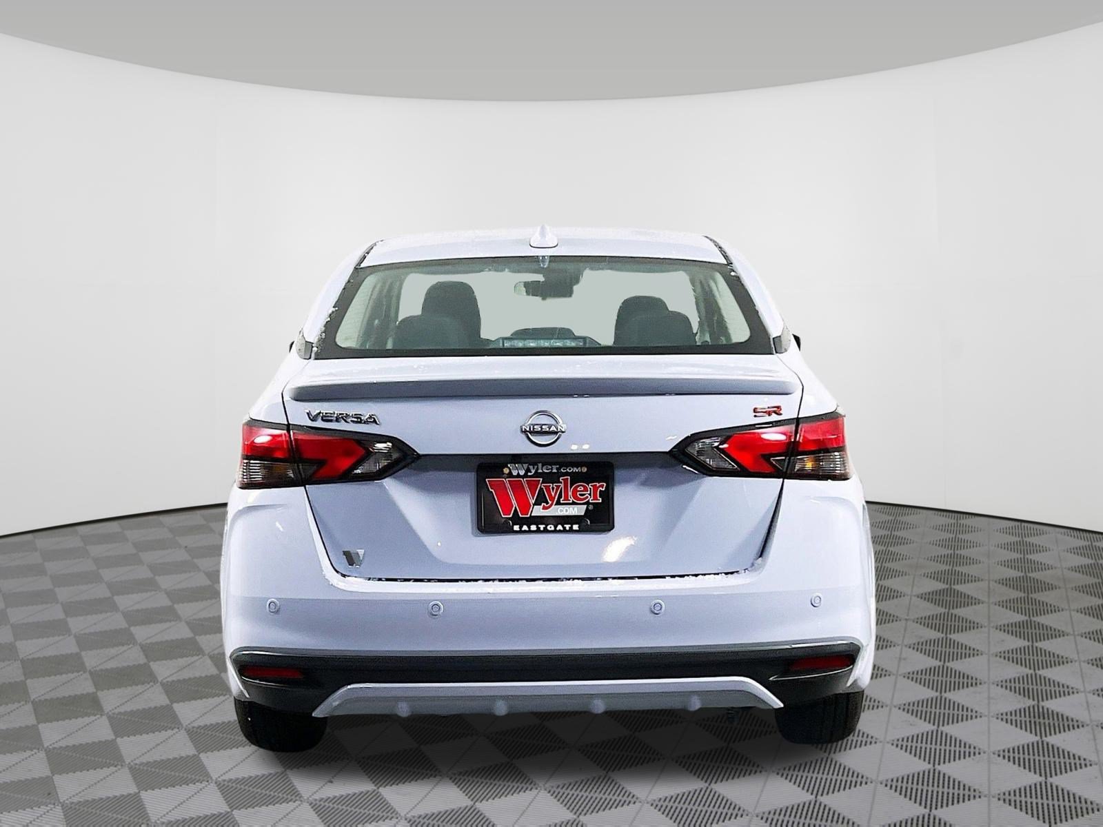 New 2025 Nissan Versa SR w/ Trunk Package FWD image 26