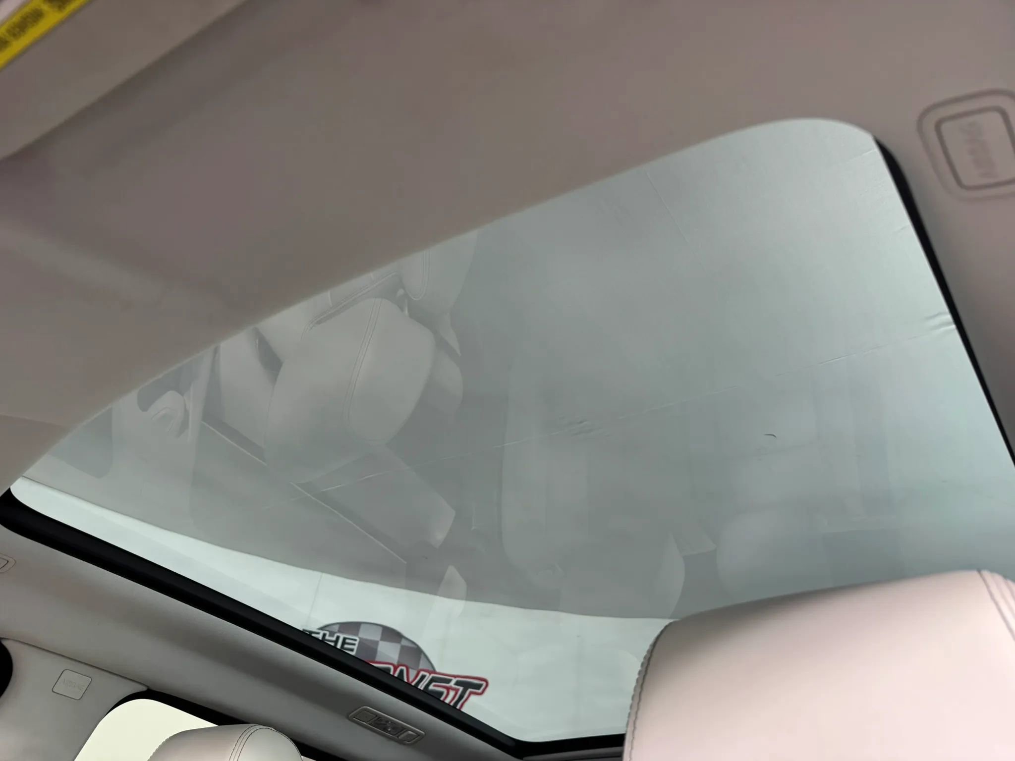 Used 2013 Land Rover Range Rover Evoque Prestige image 24