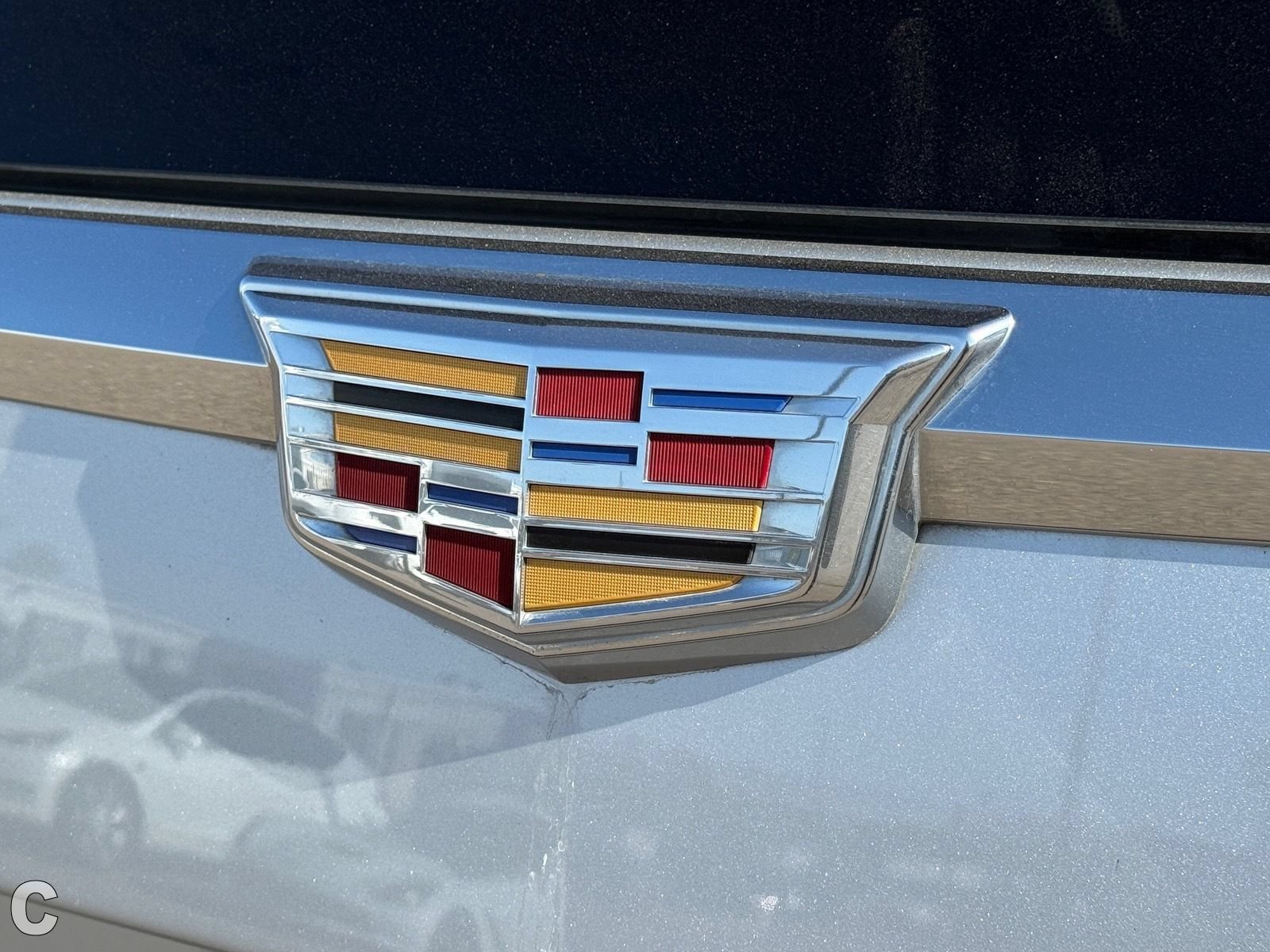 Certified 2018 Cadillac Escalade Luxury AWD/4WD image 8