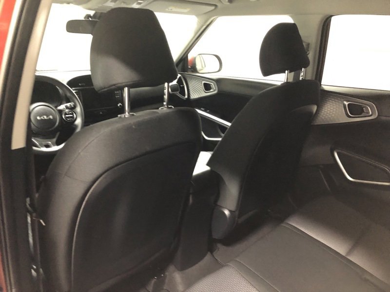 Certified 2024 Kia Soul LX w/ Option Group 015 image 16