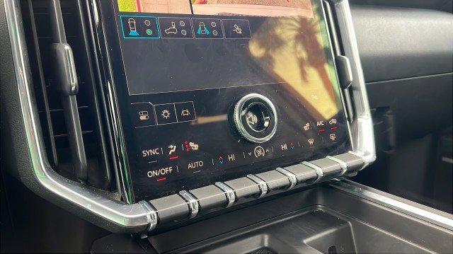 Used 2025 GMC Acadia Elevation image 18