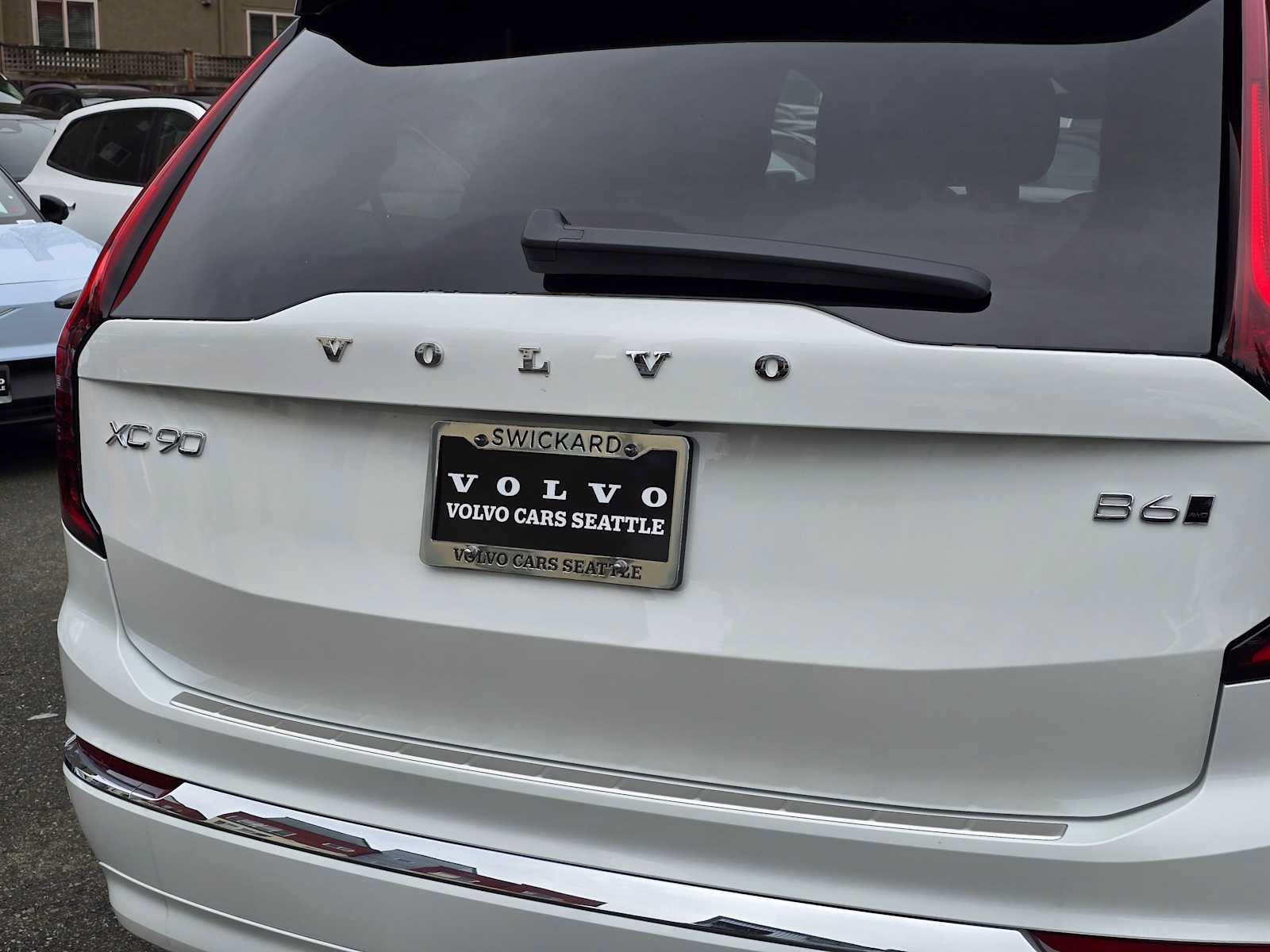New 2026 Volvo XC90 B6 Plus w/ Protection Package Premier AWD/4WD image 16