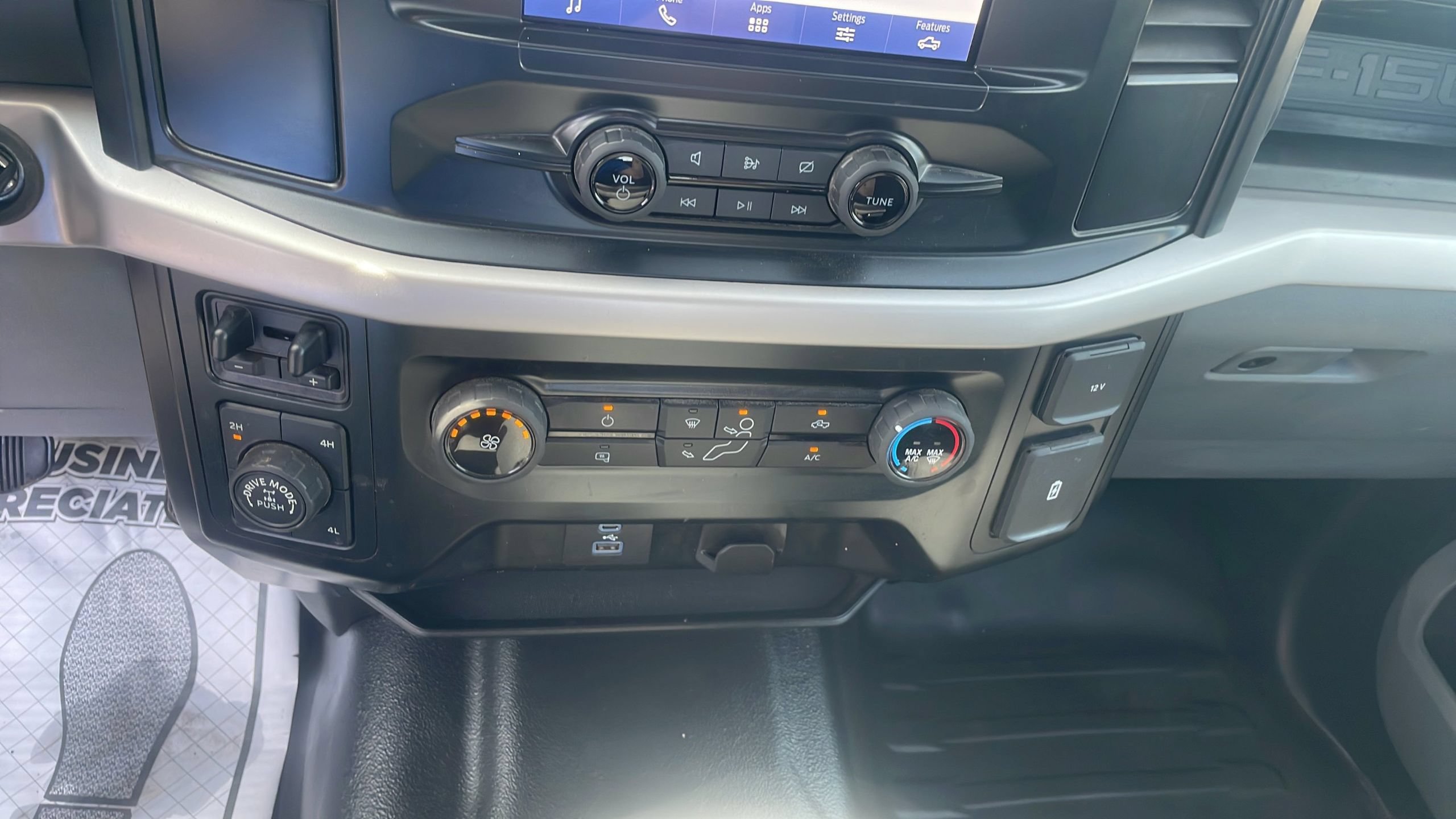 Used 2023 Ford F150 XL w/ XL Chrome Appearance Package AWD/4WD image 25