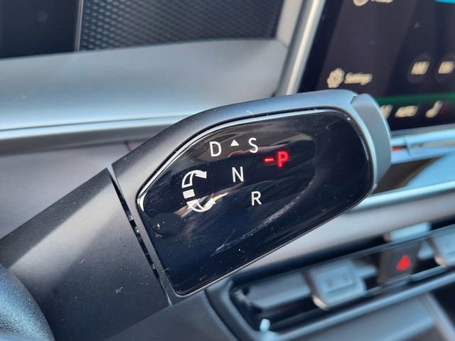 New 2026 Volkswagen Tiguan SE image 19