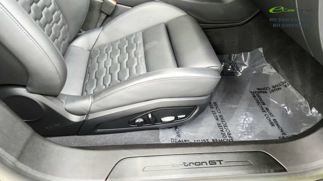 Used 2023 Audi e-tron GT Premium Plus AWD/4WD image 36