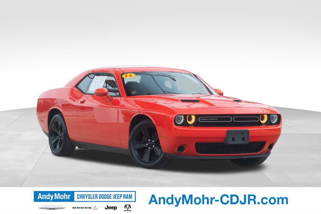 Used 2016 Dodge Challenger SXT