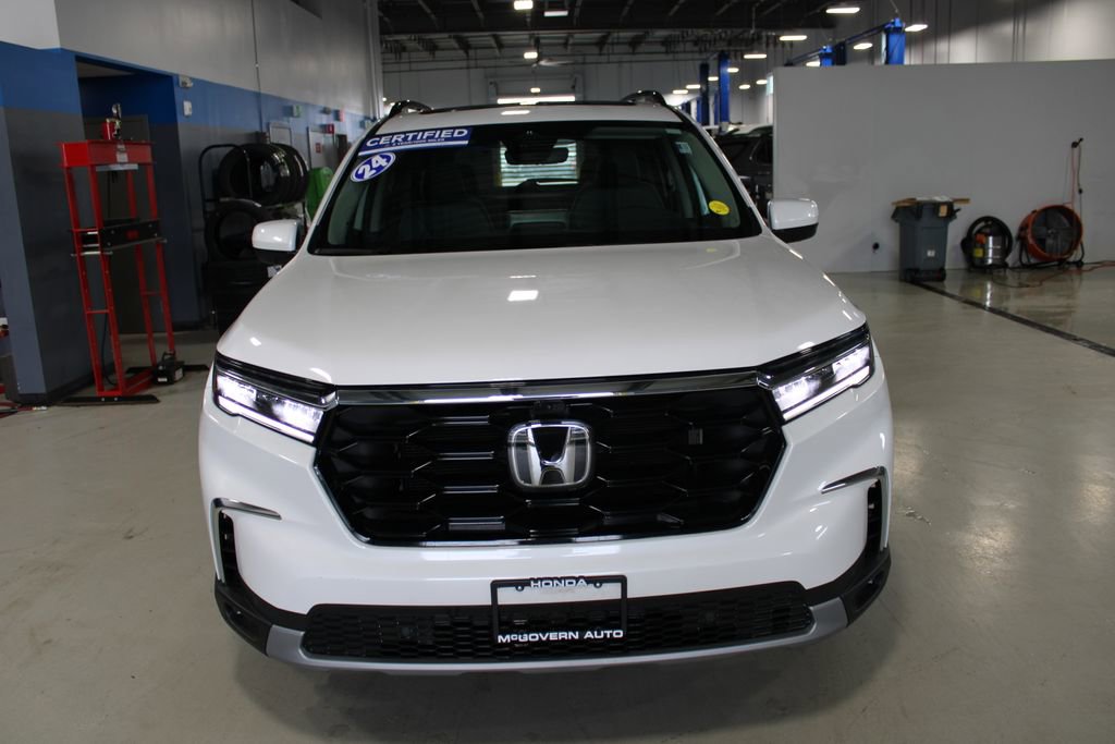 Used 2024 Honda Pilot Elite image 3