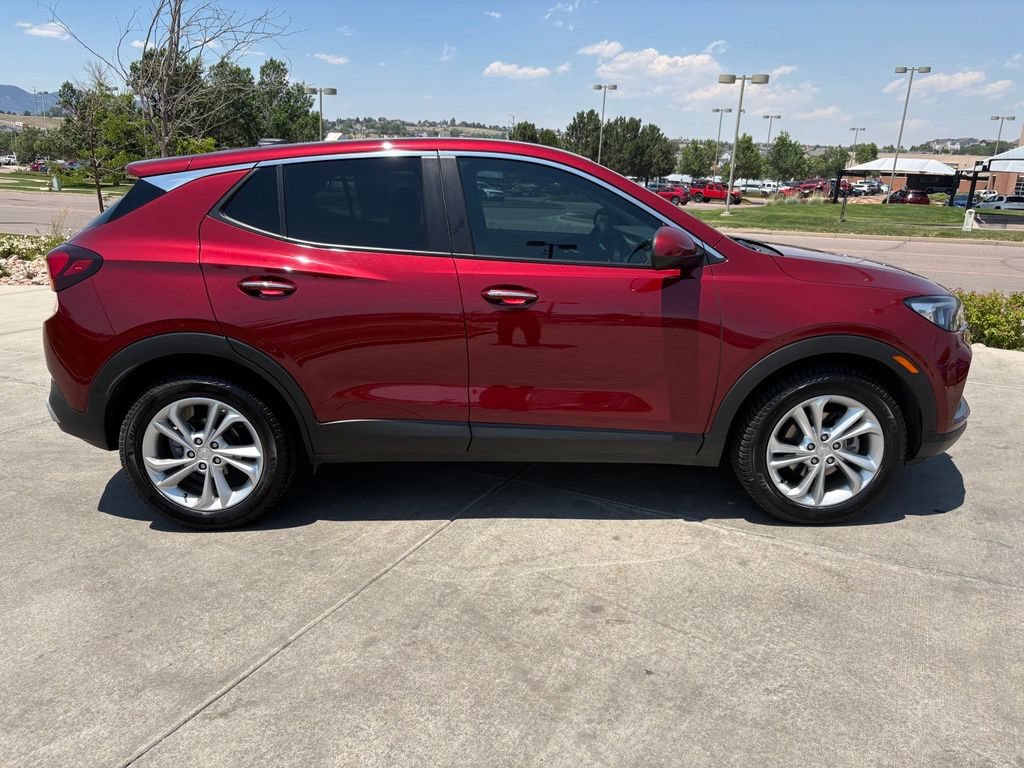 Used 2022 Buick Encore GX Preferred w/ Cold Weather Comfort Package FWD image 9