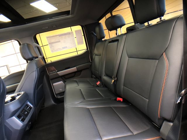 New 2026 Ford F250 Lariat w/ Black Appearance Package AWD/4WD image 22