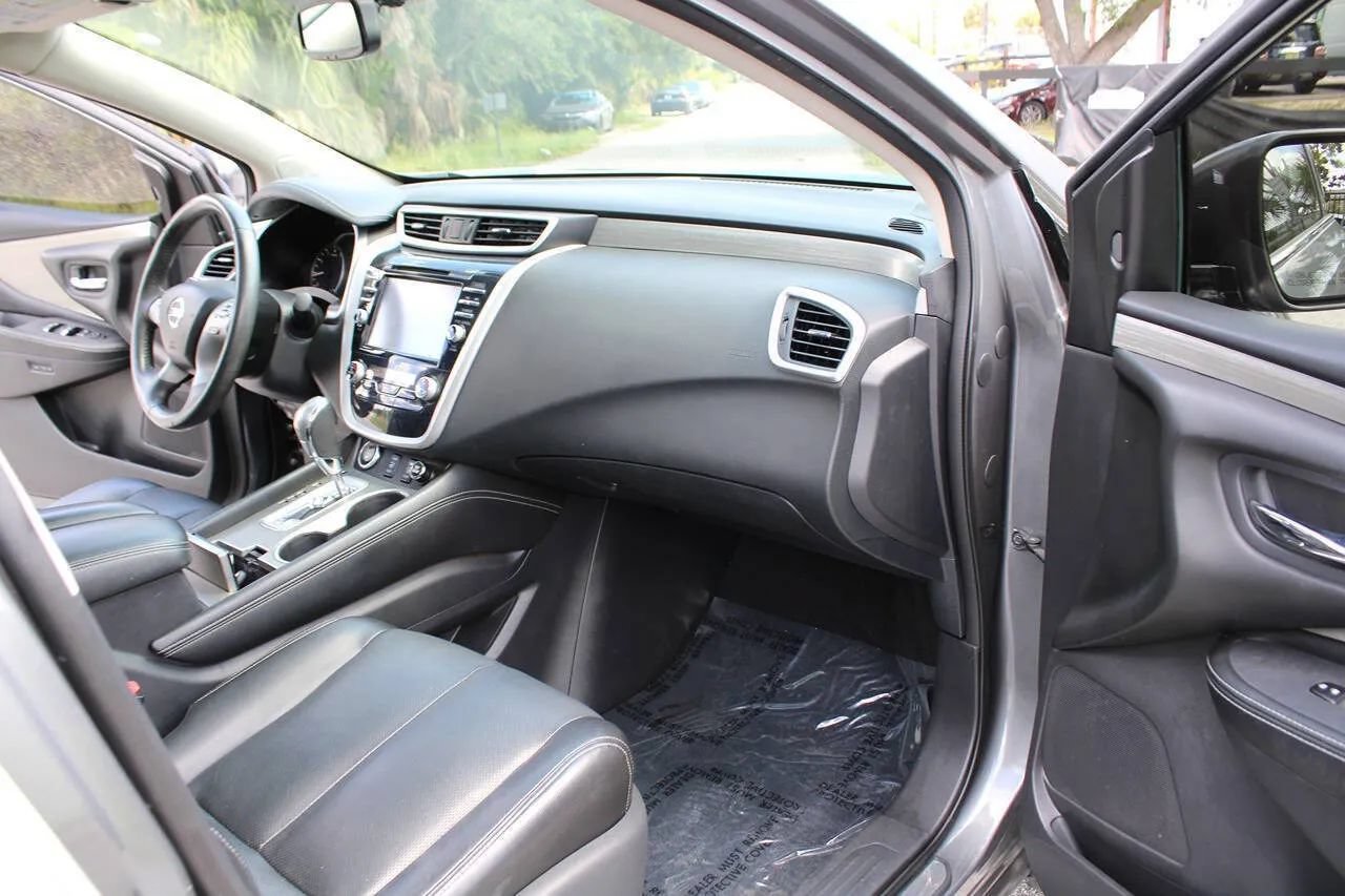 Used 2017 Nissan Murano SL w/ SL Technology Package FWD image 13
