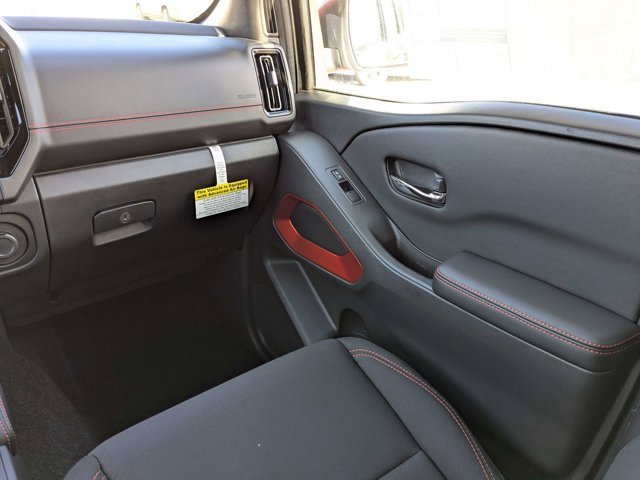 New 2025 Nissan Frontier PRO-4X w/ Interior Protection Package image 18