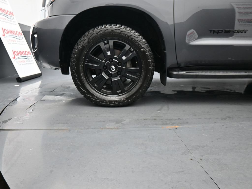 Used 2022 Toyota Sequoia TRD Sport image 15