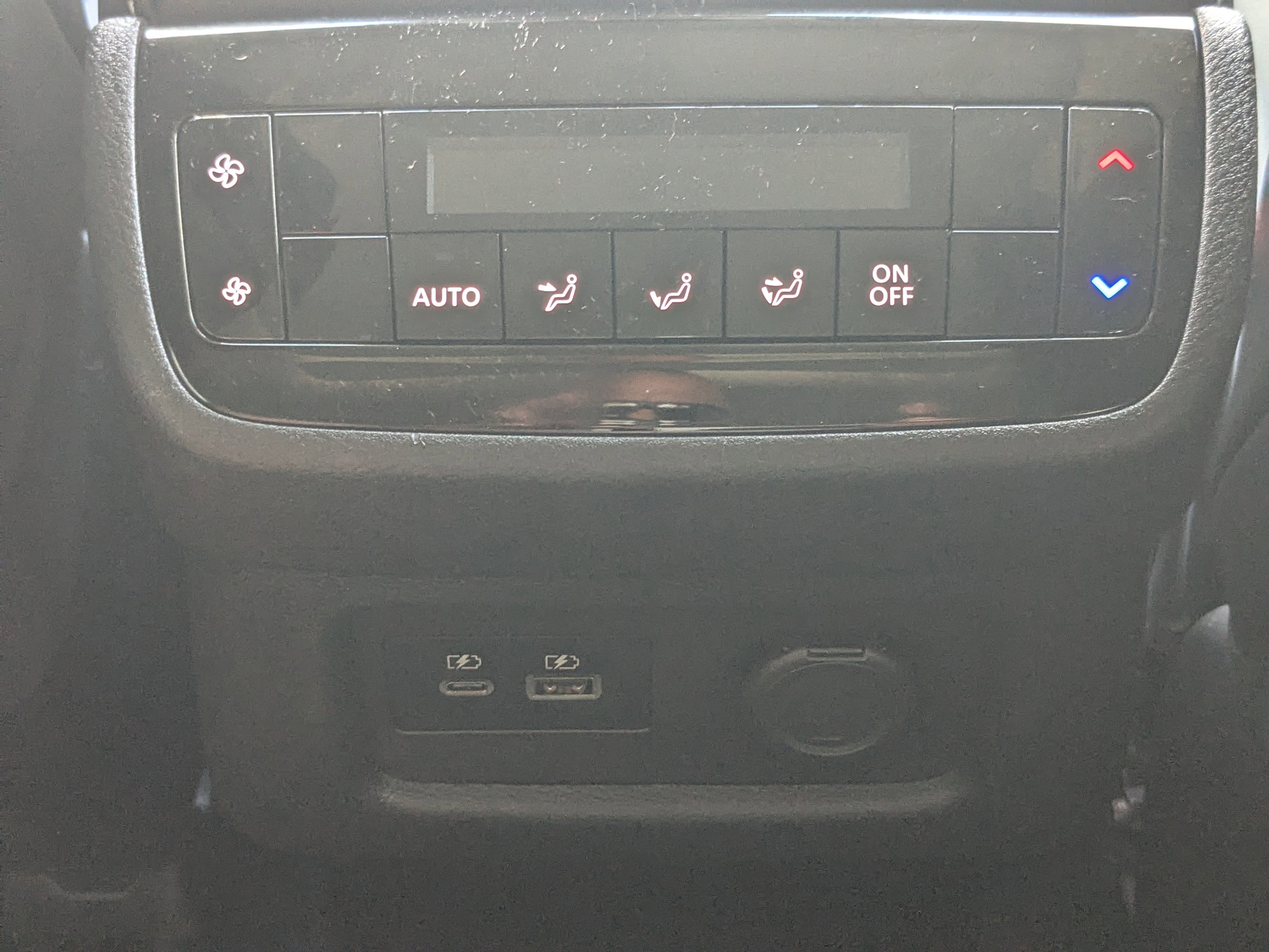 Used 2023 INFINITI QX60 Luxe w/ Cargo Package image 18