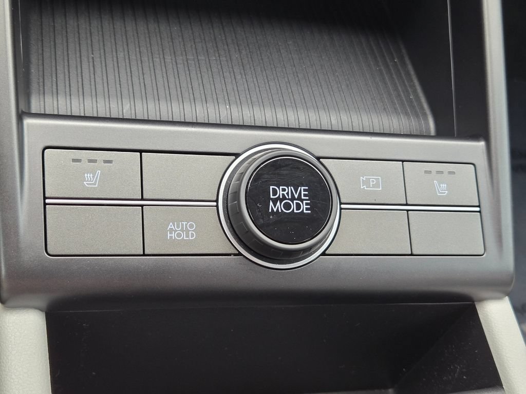 Used 2024 Hyundai Kona SEL FWD image 29