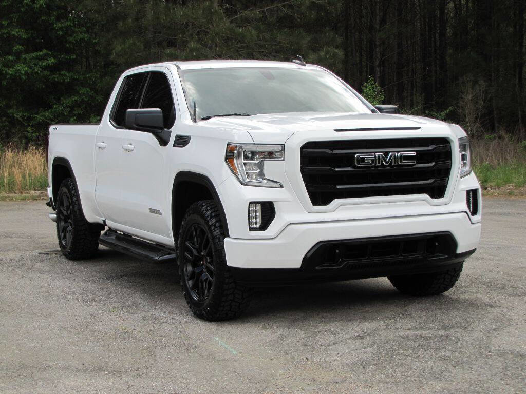 Used 2020 GMC Sierra 1500 Elevation w/ Elevation Value Package image 9