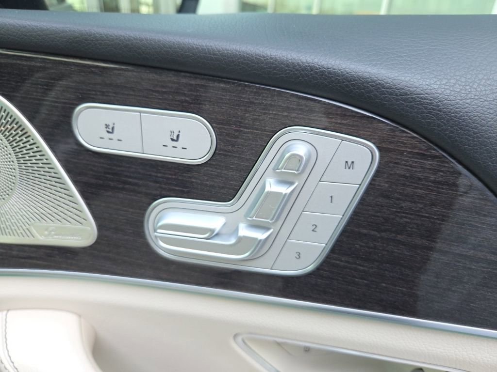 Used 2021 Mercedes-Benz GLS 580 4MATIC image 26