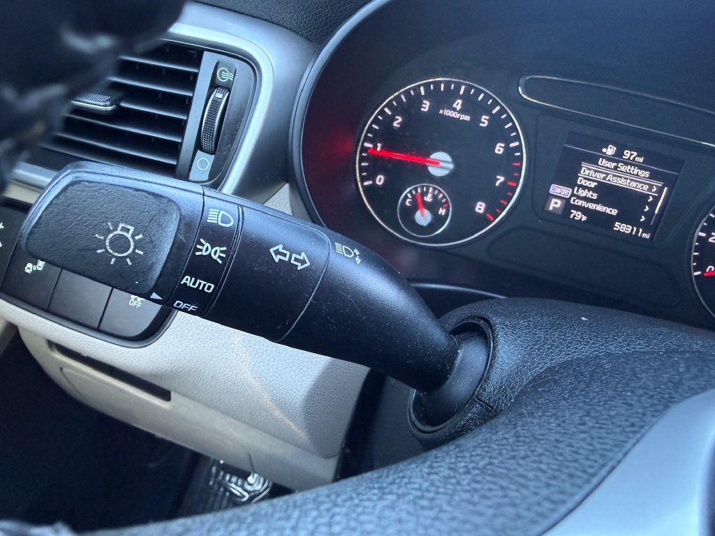 Used 2019 Kia Sorento FWD V6 image 23