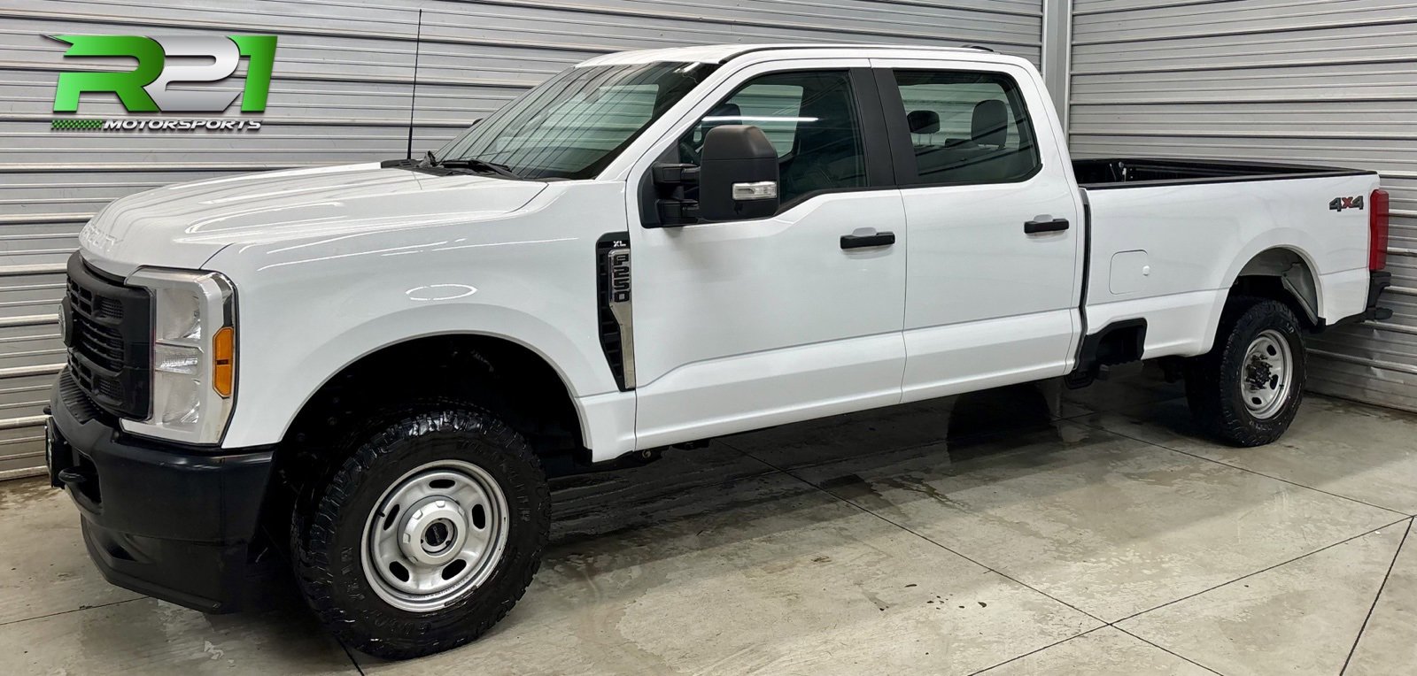 Used 2023 Ford F250 XL image 1