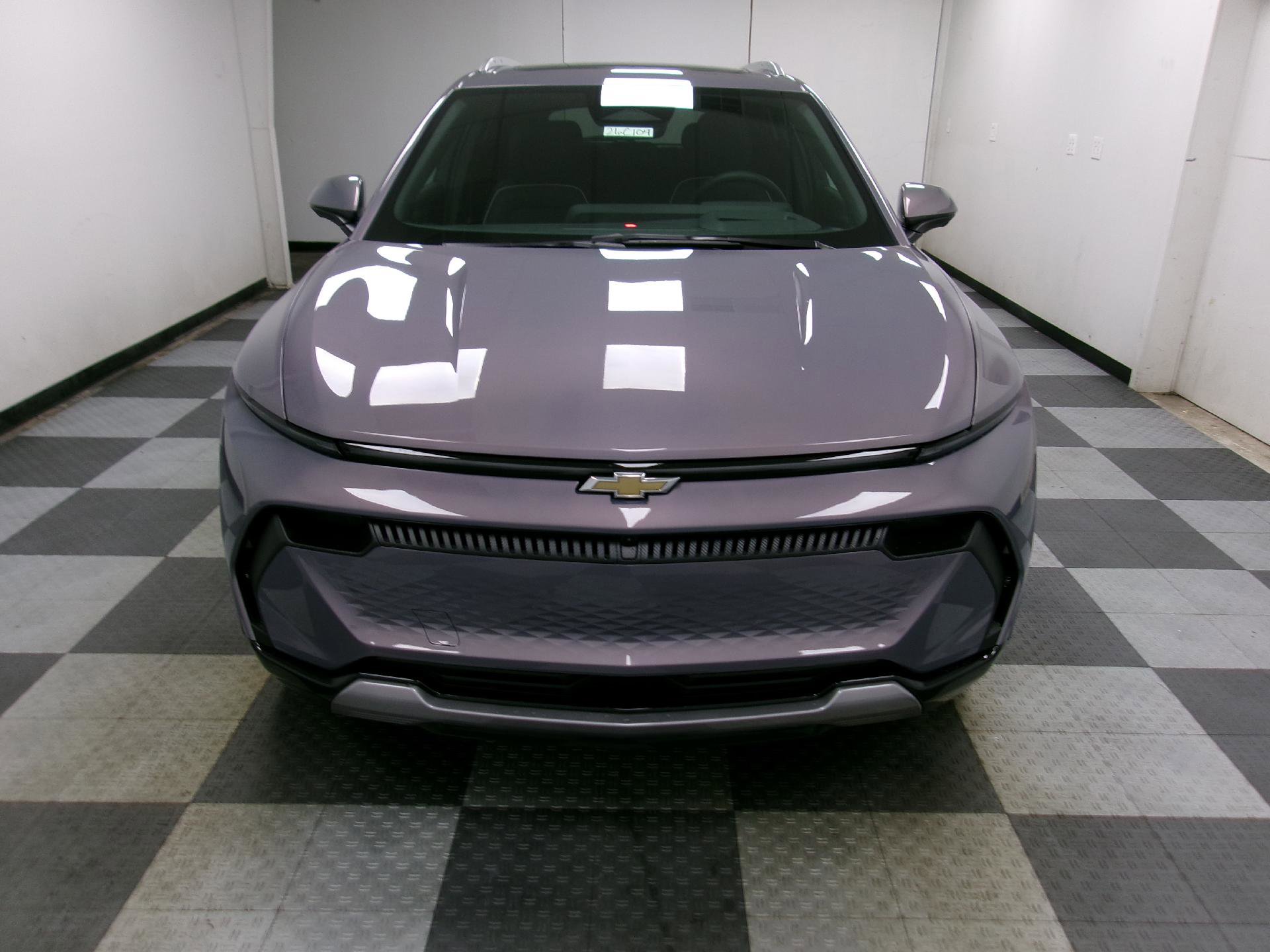 New 2026 Chevrolet Equinox EV LT w/ Convenience Package II image 17