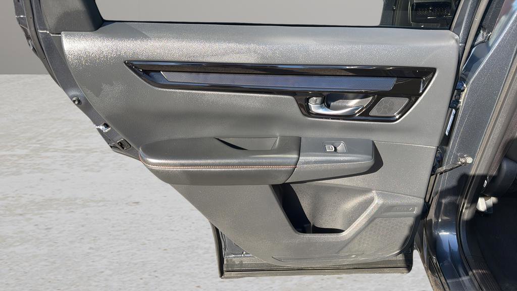 Used 2025 Honda CR-V Sport Touring image 14