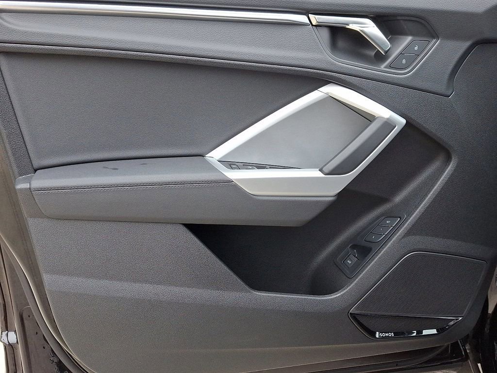 Certified 2025 Audi Q3 2.0T Premium Plus w/ Premium Plus Package image 12