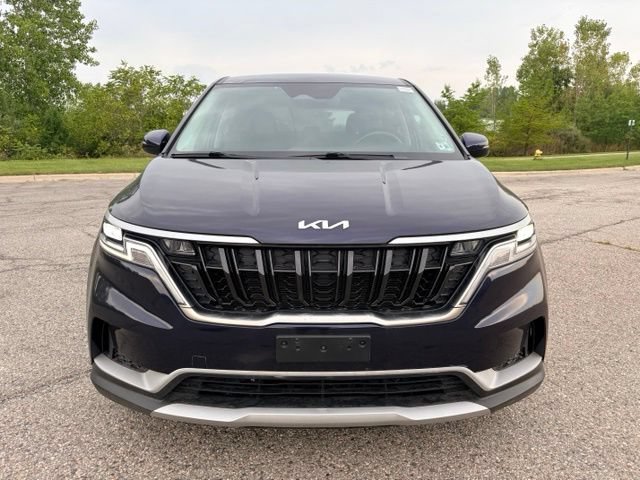 New 2024 Kia Carnival LX FWD image 8