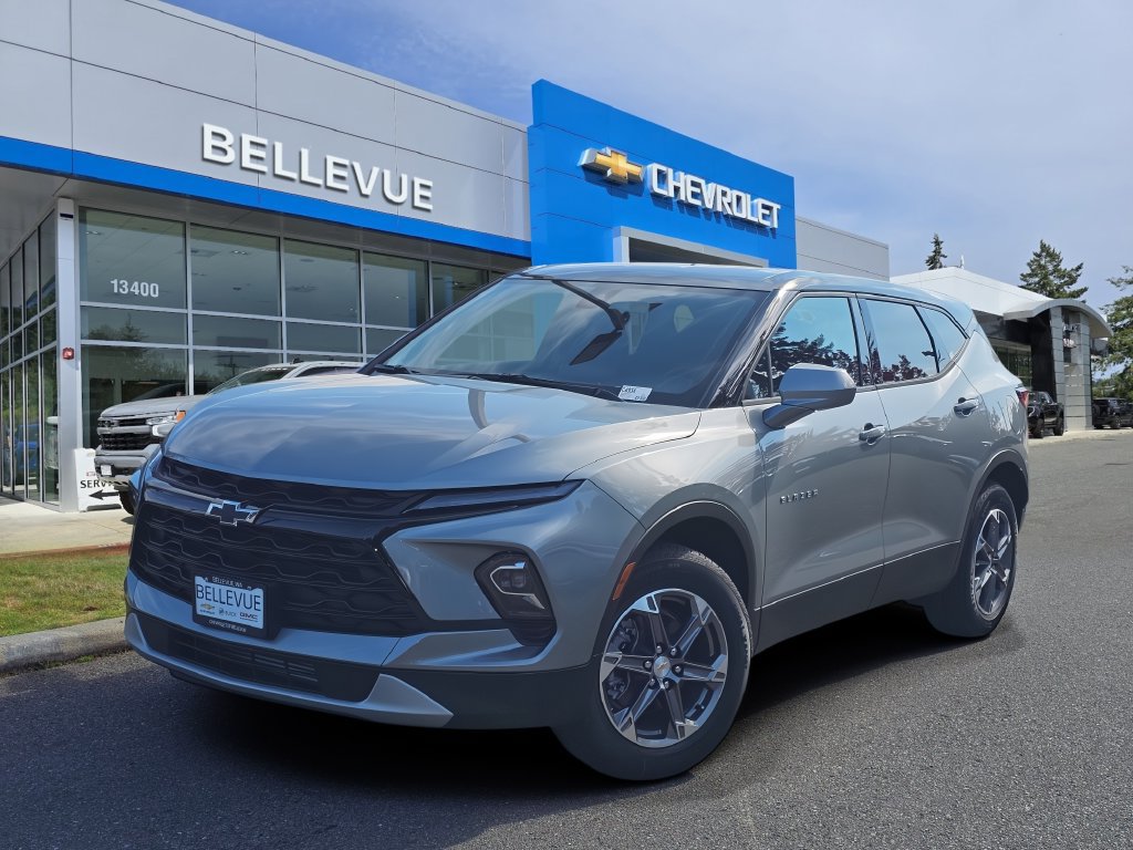 New 2026 Chevrolet Blazer LT w/ LPO, Black Grille Bar Package AWD/4WD image 1