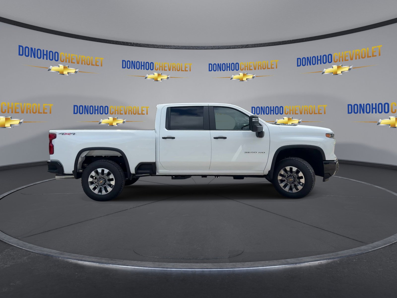 New 2026 Chevrolet Silverado 2500 Custom w/ Custom Value Package AWD/4WD image 9