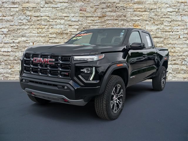 Used 2025 GMC Canyon AT4 w/ Technology Plus Package AWD/4WD image 5
