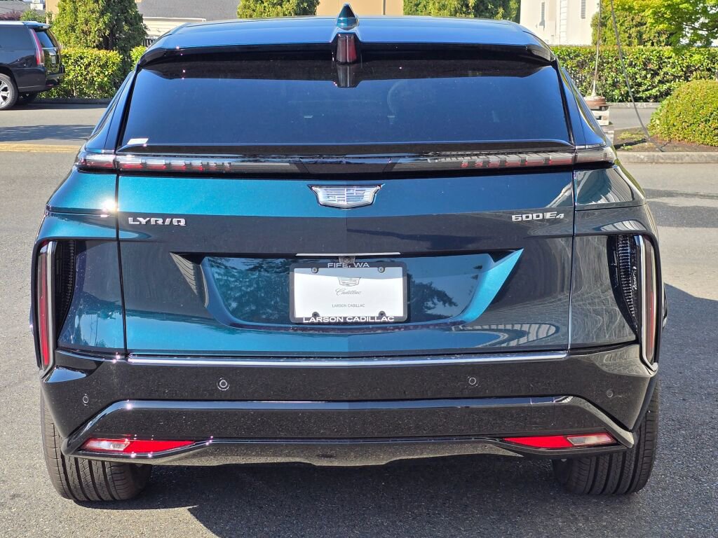 New 2026 Cadillac Lyriq Luxury image 6