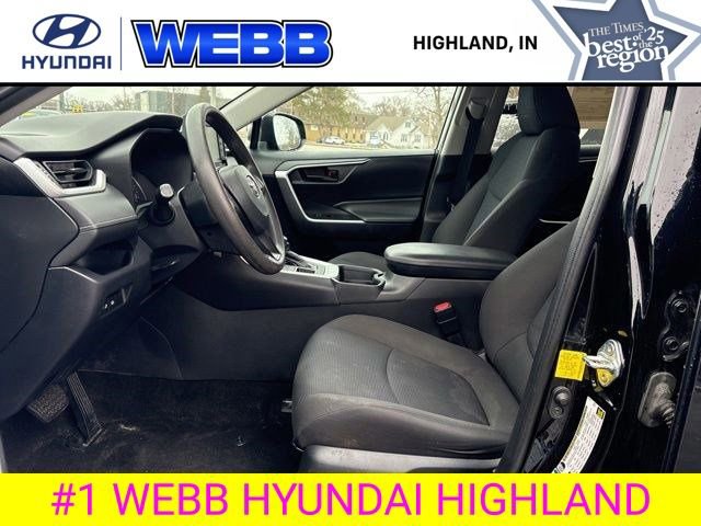 Used 2020 Toyota RAV4 LE w/ All Weather Liner Package image 23