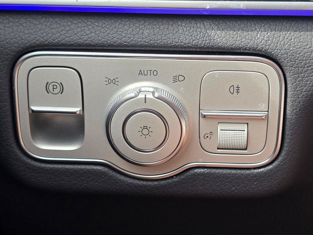 New 2026 Mercedes-Benz GLS 450 4MATIC image 39