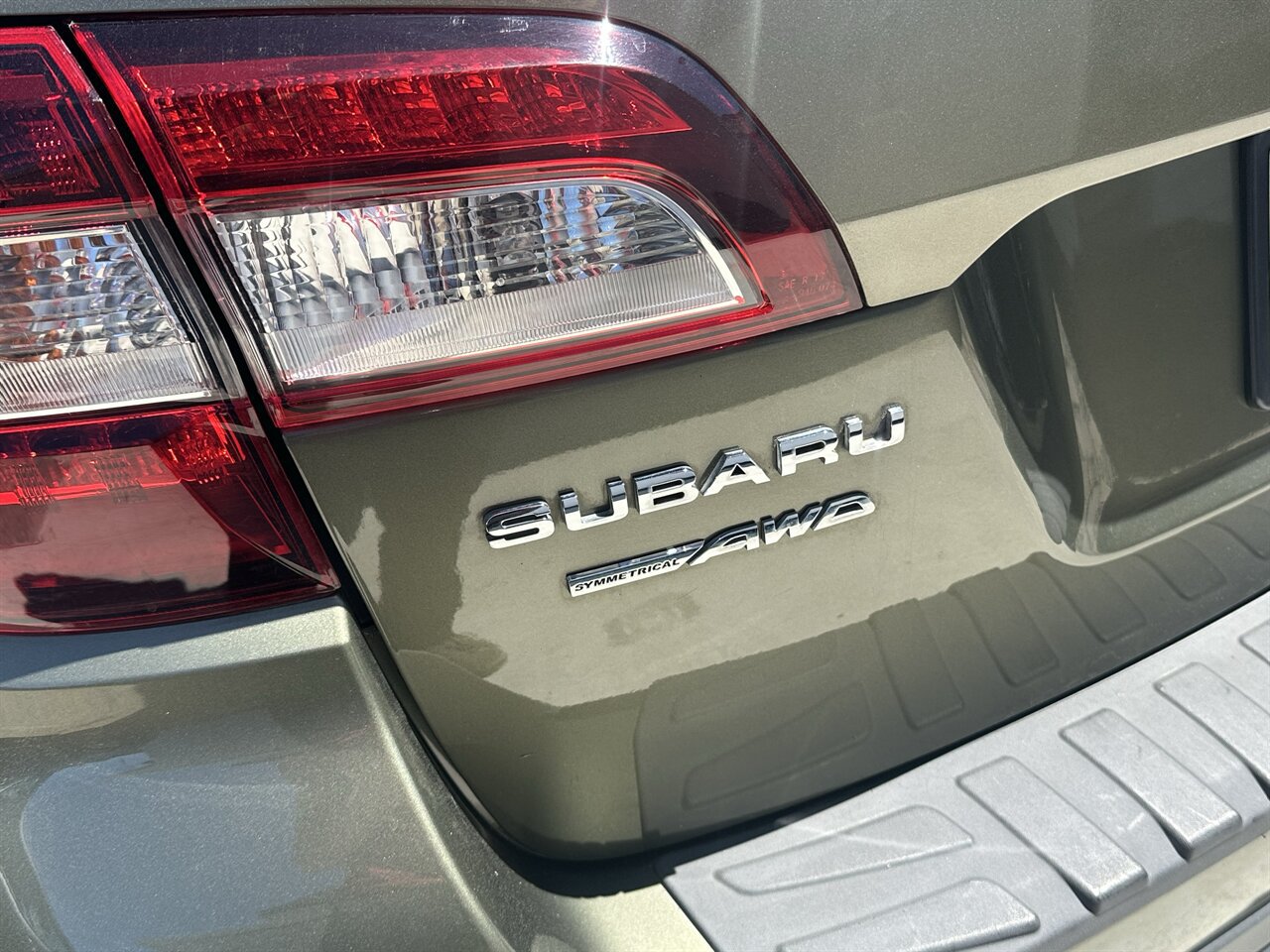 Used 2019 Subaru Outback 2.5i Touring w/ Popular Package #3A AWD/4WD image 45
