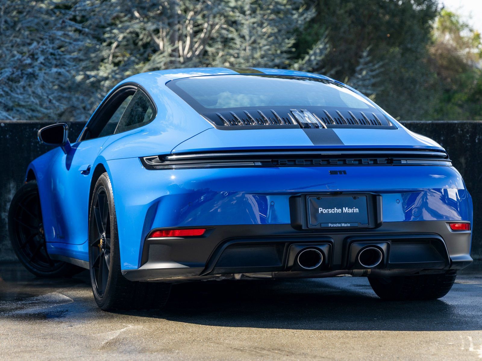 Certified 2025 Porsche 911 Carrera GTS image 3