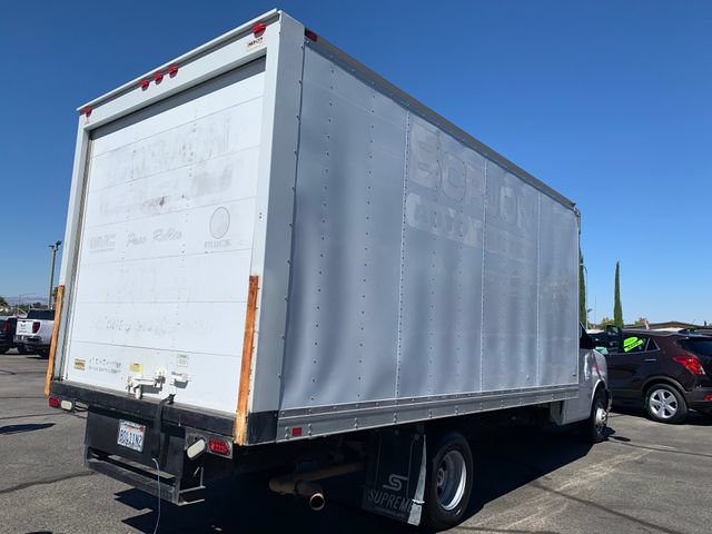 Used 2017 GMC Savana 3500 Extended RWD image 6