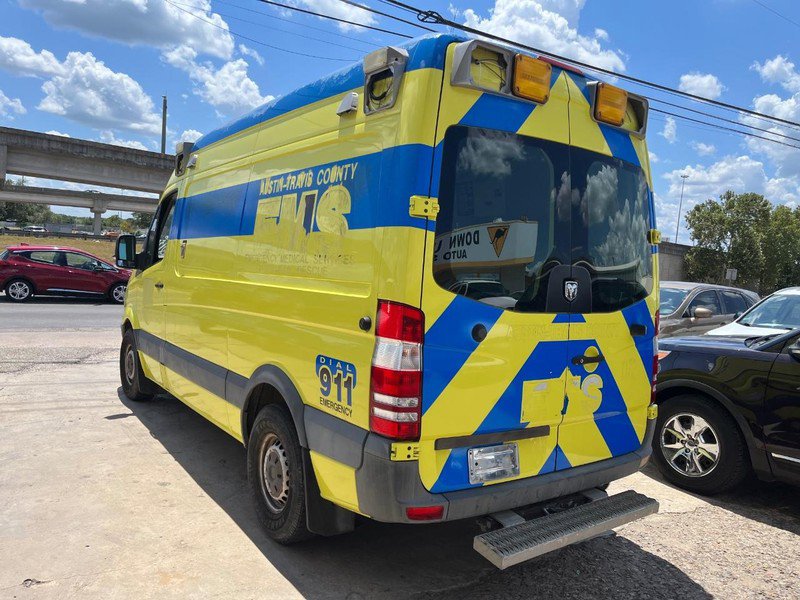 Used 2008 Dodge Sprinter 2500 image 4