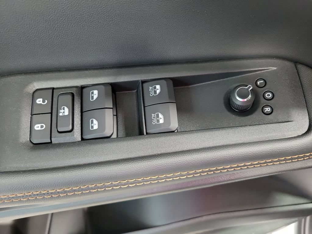 New 2026 Jeep Cherokee Limited AWD/4WD image 12