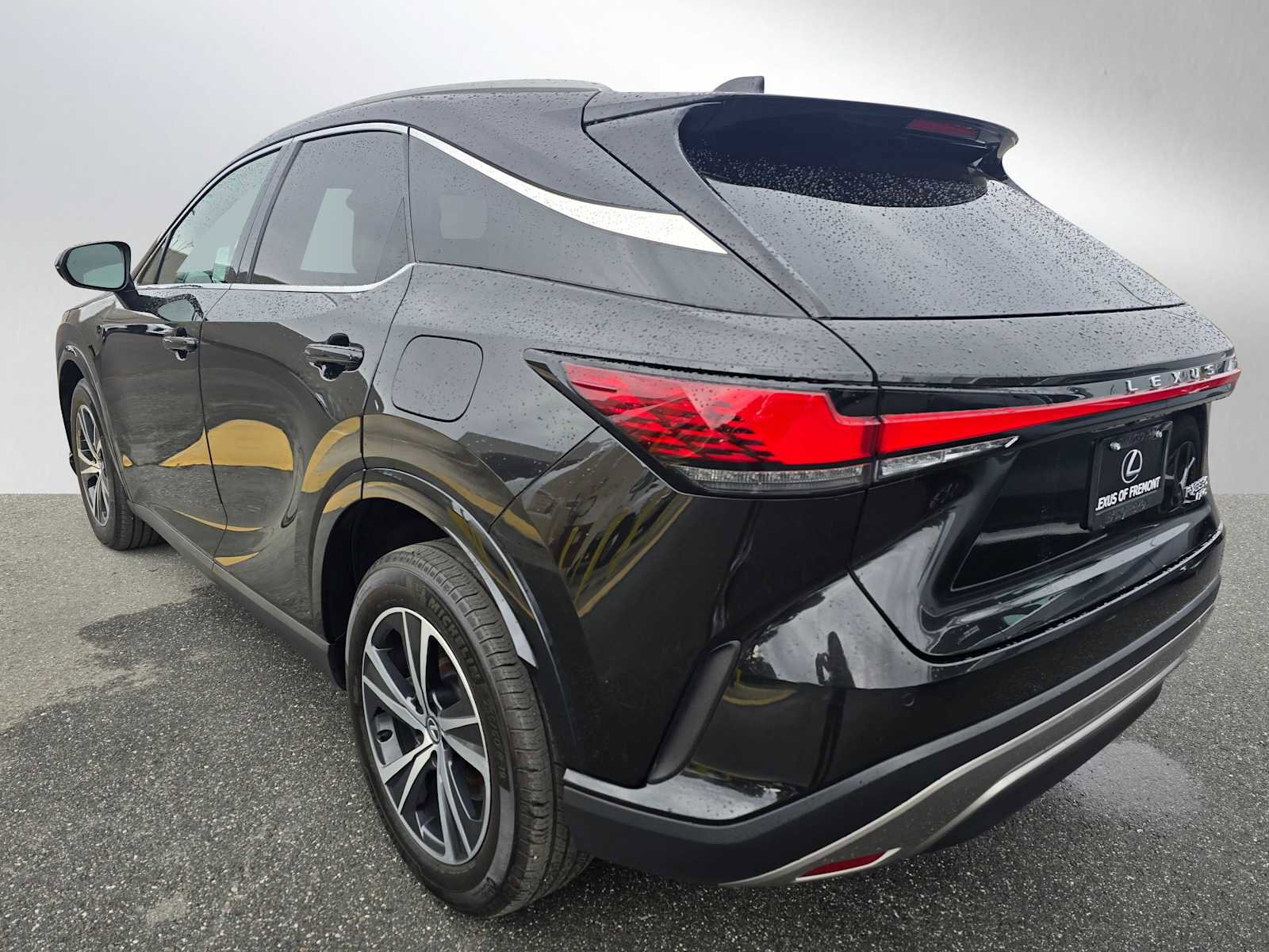 Used 2023 Lexus RX 350 Premium w/ Accessory Package image 5