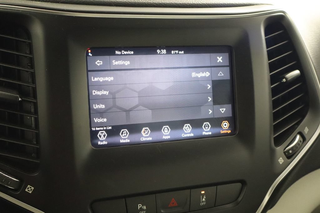 Used 2020 Jeep Cherokee Latitude Lux w/ Quick Order Package 26H Lux FWD image 34