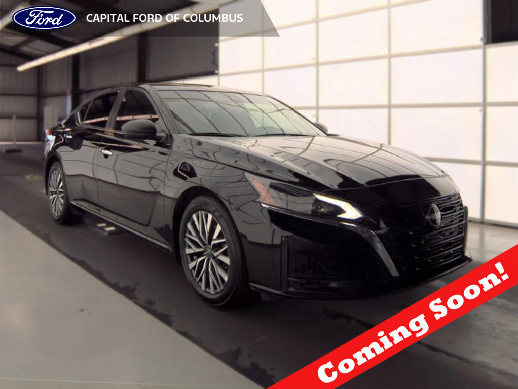Used 2024 Nissan Altima 2.5 SV